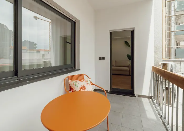 Downtown Premium With Balcony By Vacationy * Oporto