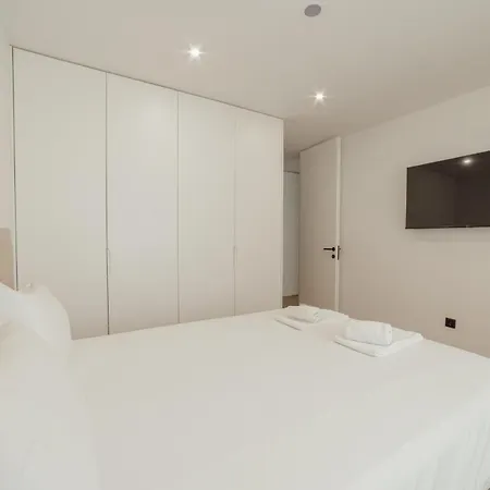 Appartement Downtown Premium With Balcony By Vacationy *