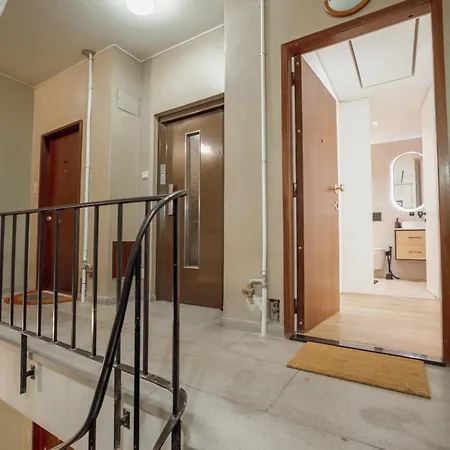 Downtown Premium With Balcony By Vacationy Порту